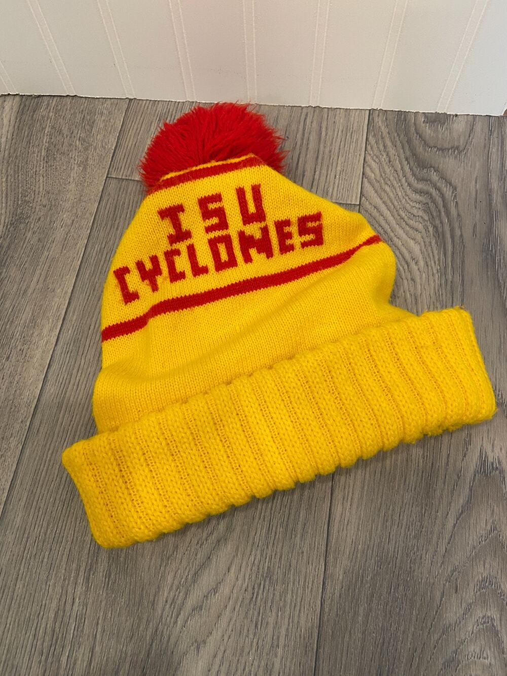 VTG Iowa State Cyclones Knit Beanie Cap Hat Yellow, Red Men's OS